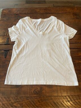 a new day Classic White Short Sleeve Tee